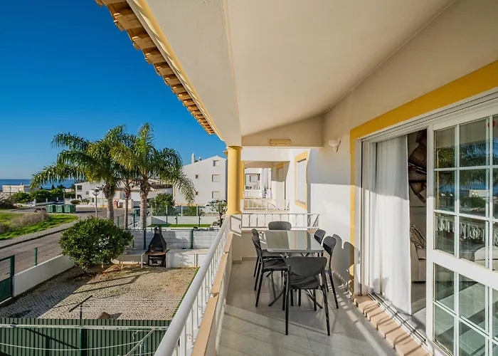 Ocean View Апартаменты *